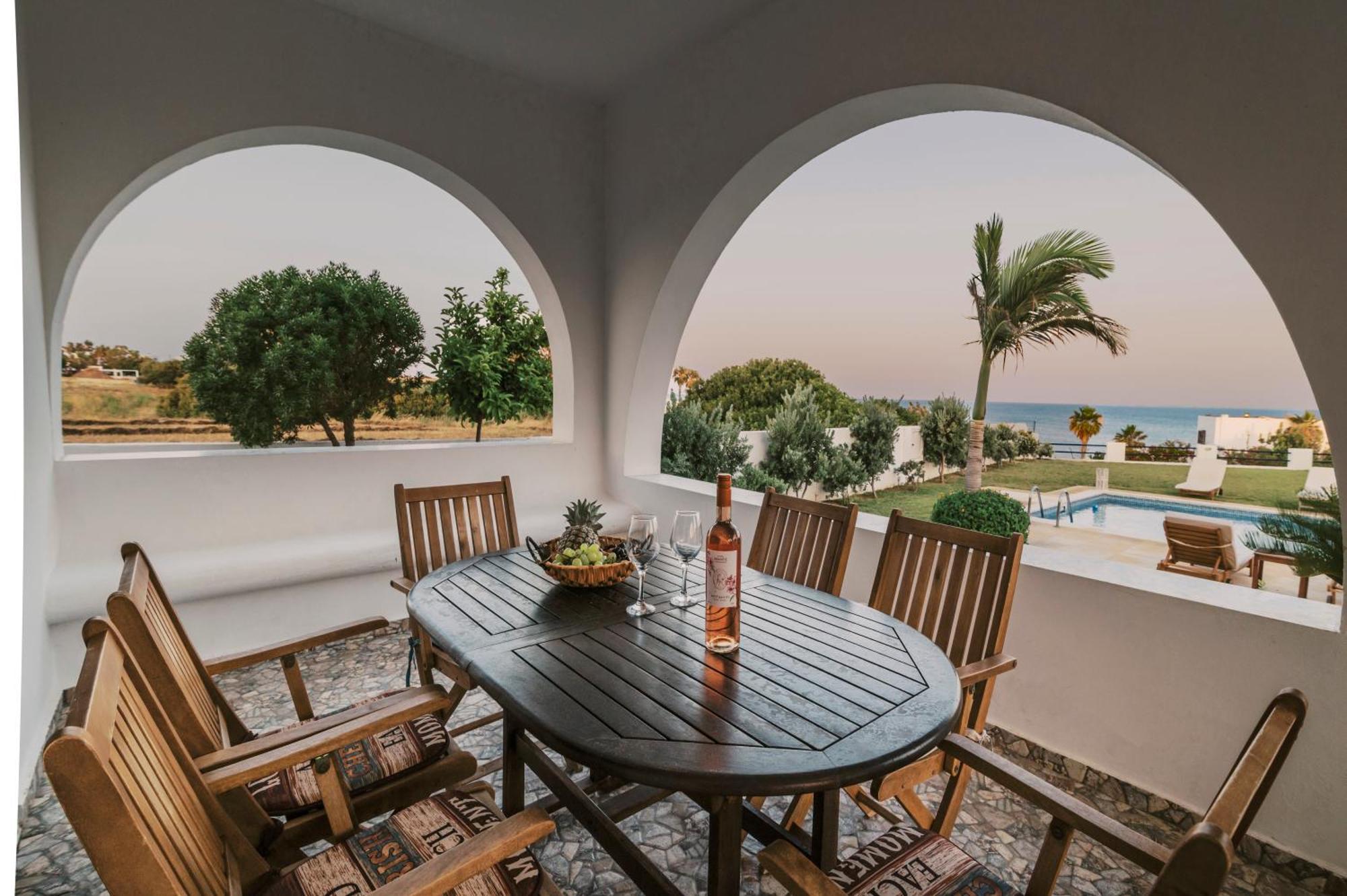 Villa Deep Blue Lakhania Esterno foto
