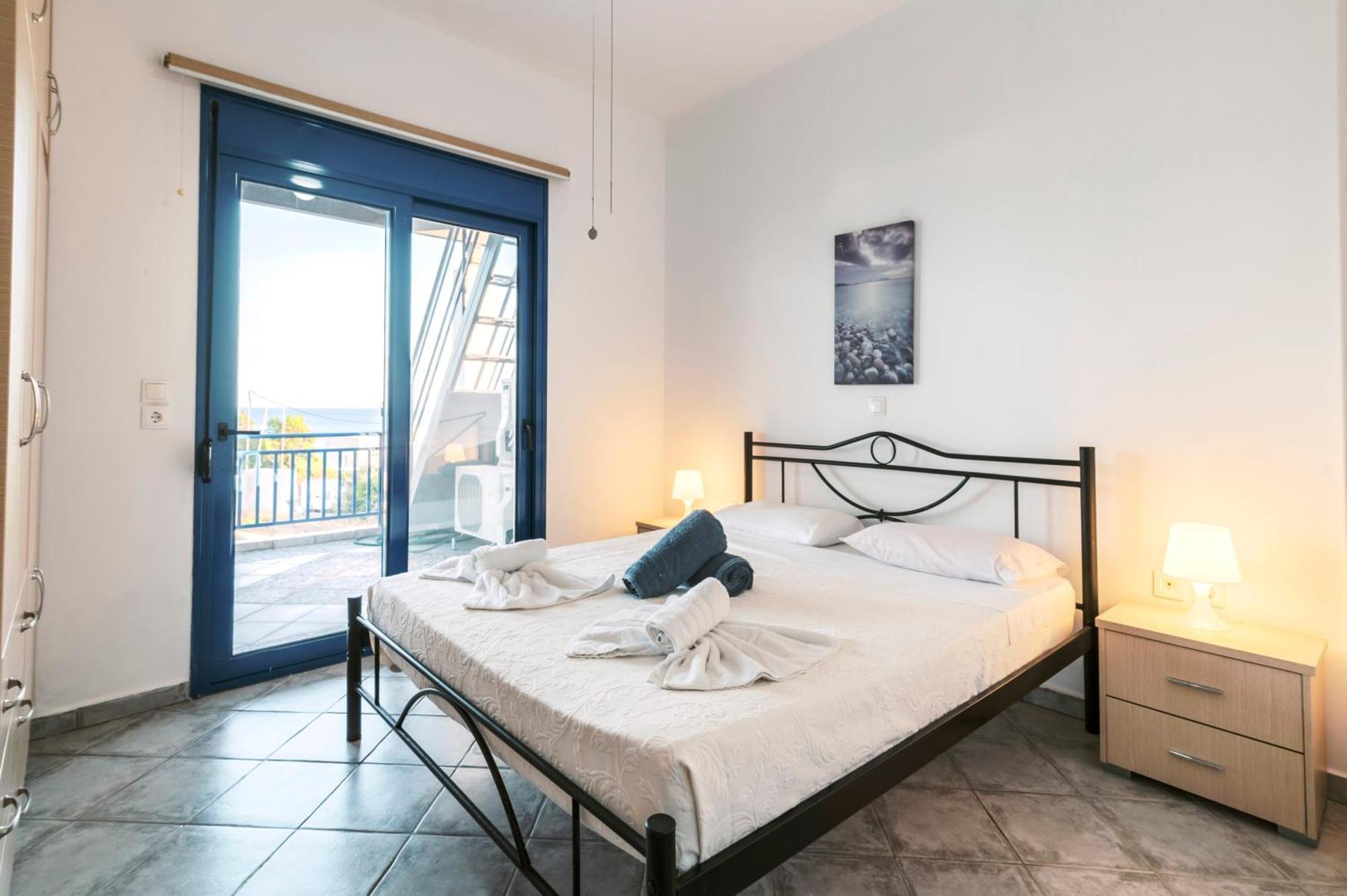 Villa Deep Blue Lakhania Esterno foto