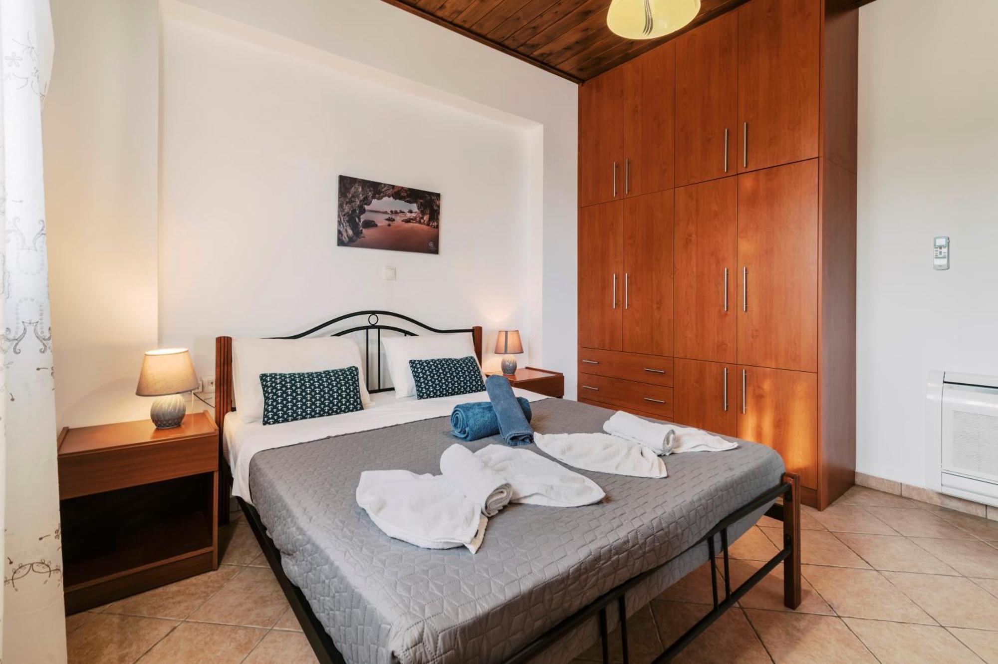 Villa Deep Blue Lakhania Esterno foto