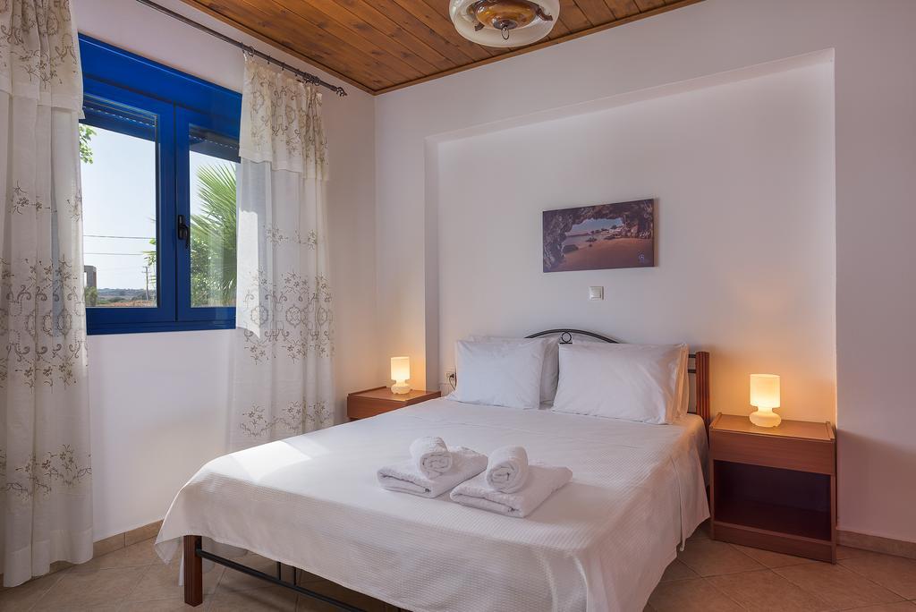 Villa Deep Blue Lakhania Esterno foto